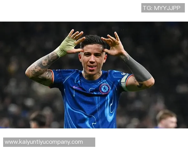 切尔西母公司签约布基纳法索16岁新星将前往斯特拉斯堡锻炼提升